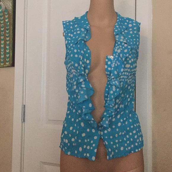 Free Button down Blouse - Picture 3 of 5